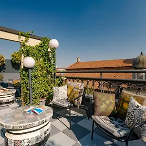 Sant'ambrogio 3*, Milan Italy